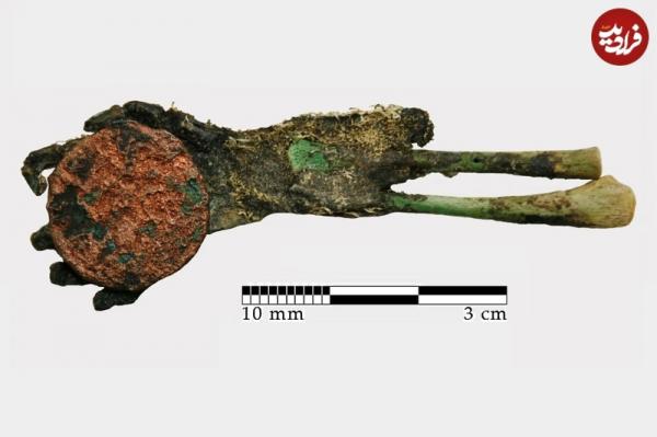 دست سبز در کوزه,کشف رازآمیز باستان‌شناسان در یک گورستان متروکه