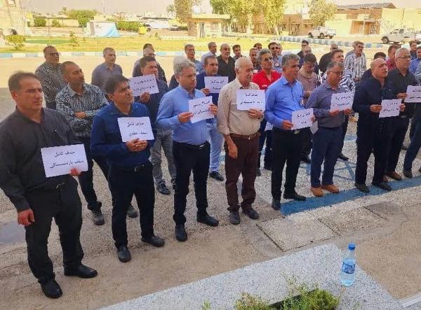 کارگران وزارت نفت,ادامه اعتراض کارکنان رسمی نفت