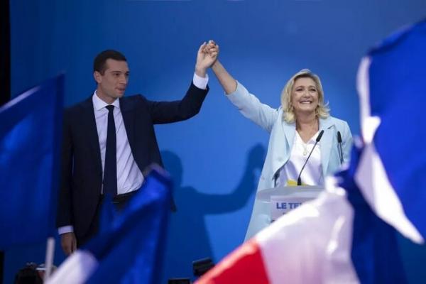 انتخابات پارلمانی فرانسه,پیروزی راست‌های افراطی در انتخابات پارلمانی فرانسه