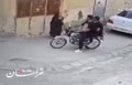 فیلم/ خفت گیری سارقان بی‌رحم از یک زن سالمند در اردبیل