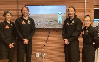 پایان آزمایش ناسا در مریخ,زندگی مریخی شبیه‌سازی شده فضانوردان ناسا