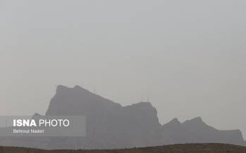 تصاویر آلودگی هوا در اصفهان,تصاویر اصفهان در محاصره گرد و غبار,عکس های وضعیت آب و هوای اصفهان