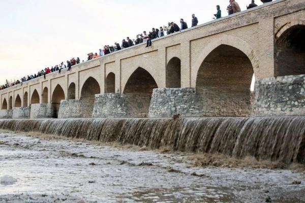 زاینده رود,جاری شدن آب در زاینده رود