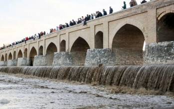 زاینده رود,جاری شدن آب در زاینده رود