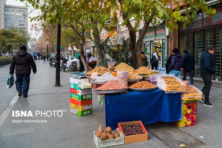 تصاویر بازار شب یلدا در تهران,عکس های خرید شب یلدای 1403 در تهران,تصاویر خرید شب یلدا آذر 1403