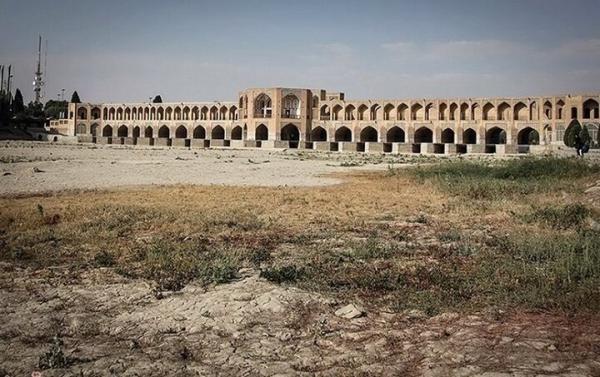 خشکسالی در اصفهان,اصفهان درگیر خشکسالی بسیار شدید