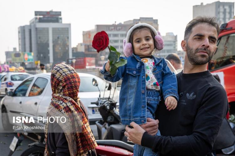 تصاویر کارناوال شادی نوروز ۱۴۰۴ در تهران,عکس های کارناوال شادی نوروز ۱۴۰۴ در تهران,تصاویری از کارناوال شادی نوروز ۱۴۰۴ در تهران