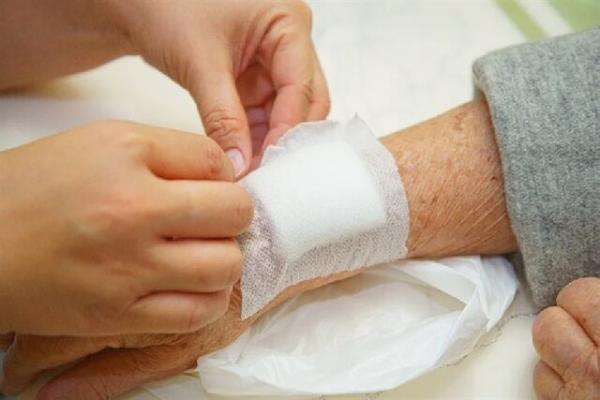 پانسمان,ابتکار دانشمندان ایرانی در ابداع یک پانسمان نوین
