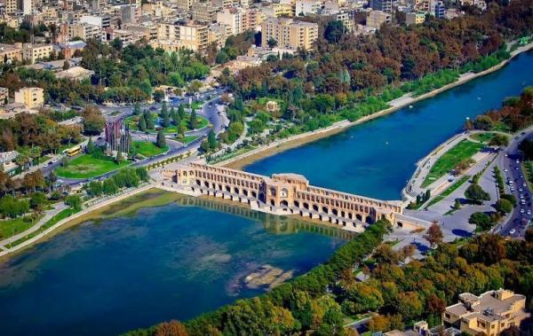 زاینده رود زاینده رود,باز شدن زاینده رود در اردیبهشت 1404