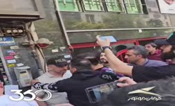 فیلم/ درگیری هواداران پرسپولیس با مدیر روابط عمومی باشگاه
