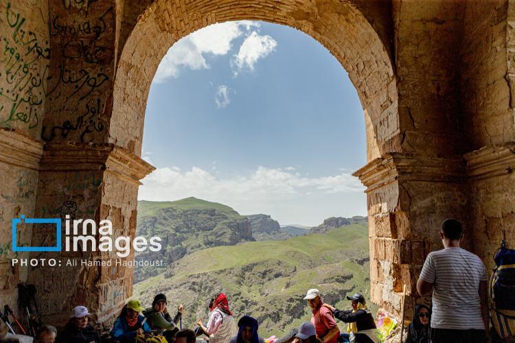 تصاویر قلعه ضحاک تصاویر قلعه ضحاک,عکس های قلعه ضحاک,تصاویری از قلعه ضحاک