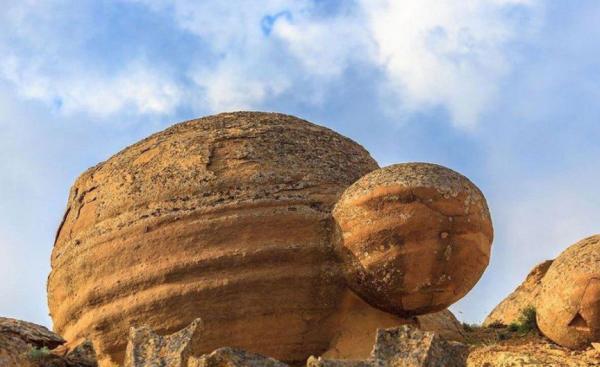 توپهای سنگی قزاقستان توپهای سنگی قزاقستان,کشف تخمهای اژدهای سنگشده در قزاقستان