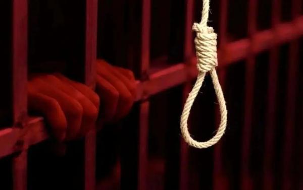 اعدام,اعدام قاتل ۴ زن در میاندوآب در ملاء عام