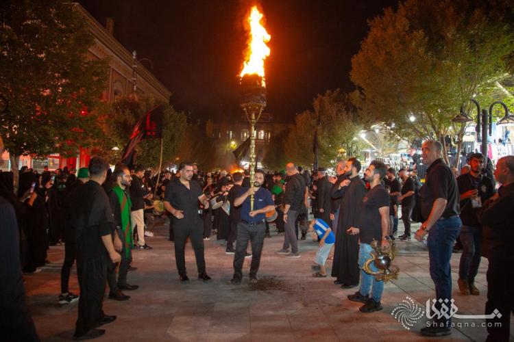 تصاویر آیین مشعل گردانی نجفی های مقیم قم تصاویر آیین مشعل گردانی نجفی های مقیم قم,عکس های آیین مشعل گردانی نجفی های مقیم قم,تصاویر عزاداری محرم در قم