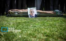 تصاویر تشییع پیکر داریوش مصطفوی,عکس های تشییع پیکر داریوش مصطفوی,تصاویر فوتبال دوستان در مراسم تشییع پیکر داریوش مصطفوی