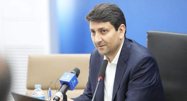 ستار هاشمی,وزیر ارتباطات