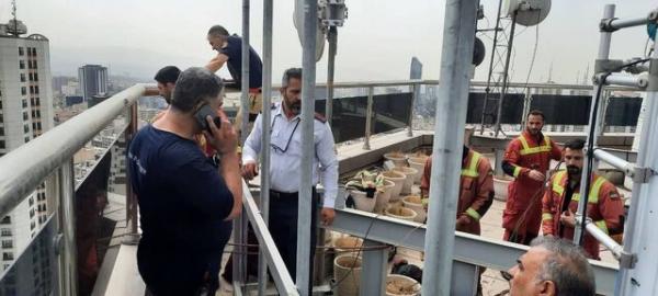 حوادث تهران,سقوط بالابر در خیابان ولیعصر تهران
