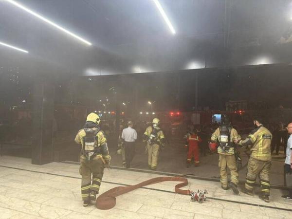 حوادث تهران,آتش‌سوزی در برج ۲۵ طبقه در تهران