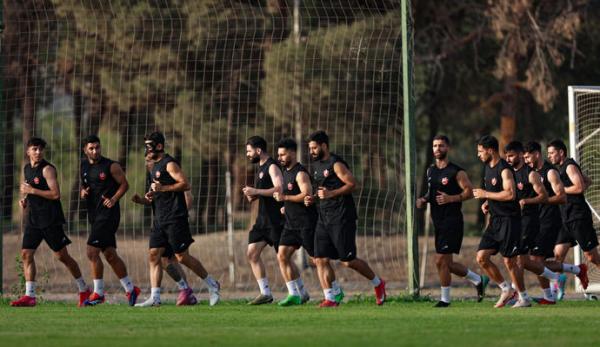 تیم پرسپولیس,ثبت قرارداد بازیکنان پرسپولیس