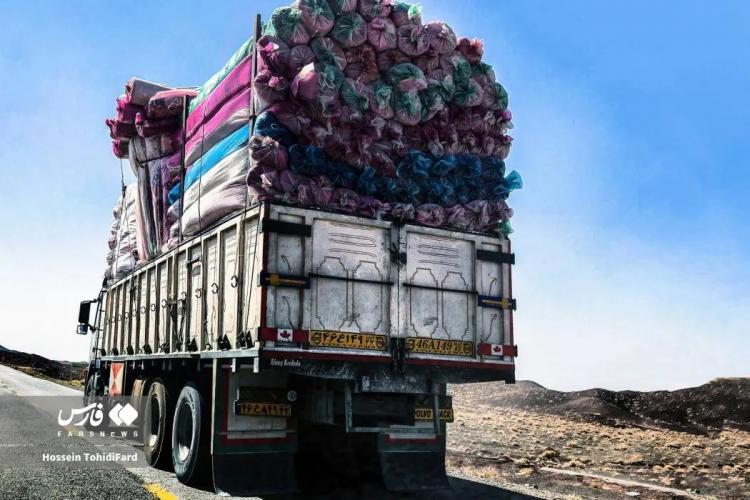 تصاویر افغانستانی ها در مرز,تصاویر انتقال اثاثیه اتباع افغانستانی,عکس‌ها از اسباب‌کشی مهاجران افغان