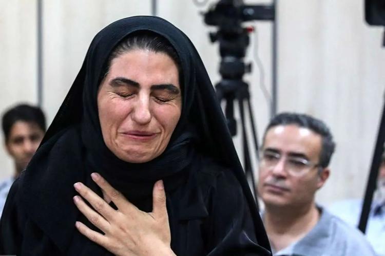 تصاویر دادگاه قاتل الهه حسین‌نژاد,تصاویری از دادگاه قاتل الهه حسین‌نژاد,عکس های مادر الهه حسین نژاد