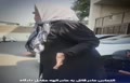 فیلم | التماس مادر قاتل به مادر الهه حسین‌نژاد مقابل دادگاه