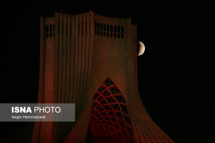 تصاویر ماه گرفتگی قرن در ایران تصاویر ماه گرفتگی قرن در ایران,عکس های ماه گرفتگی ایران در شهریور 1404,تصاویری از ماه گرفتگی قرن در اصفهان
