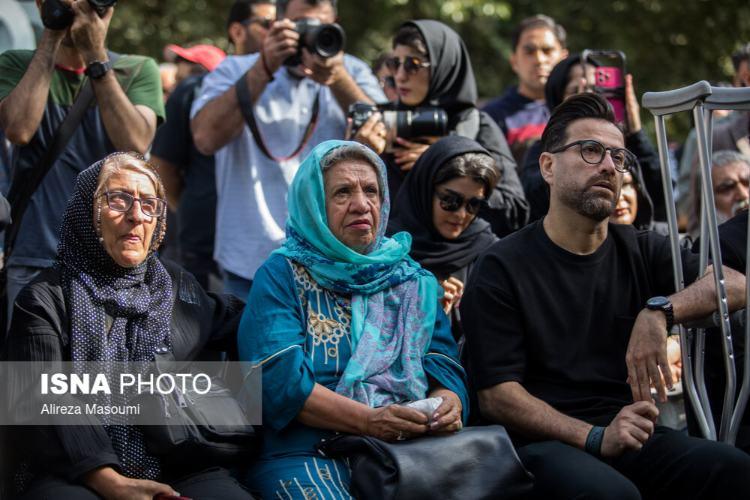 تصاویر مراسم تشییع پیکر امید جهان,عکس های مراسم تشییع پیکر امید جهان,عکس بازیگران در مراسم تشییع پیکر امید جهان