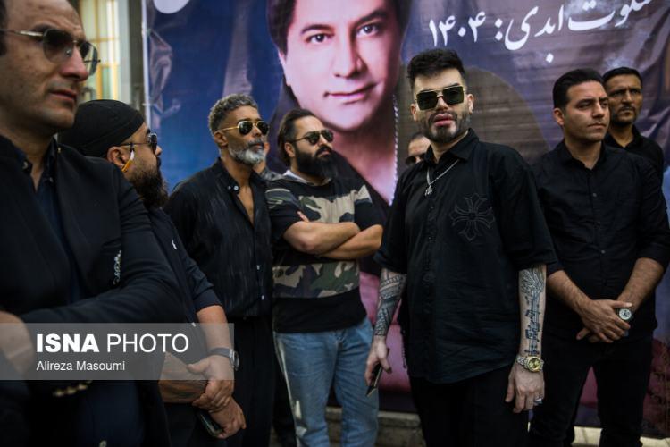 تصاویر مراسم تشییع پیکر امید جهان,عکس های مراسم تشییع پیکر امید جهان,عکس بازیگران در مراسم تشییع پیکر امید جهان
