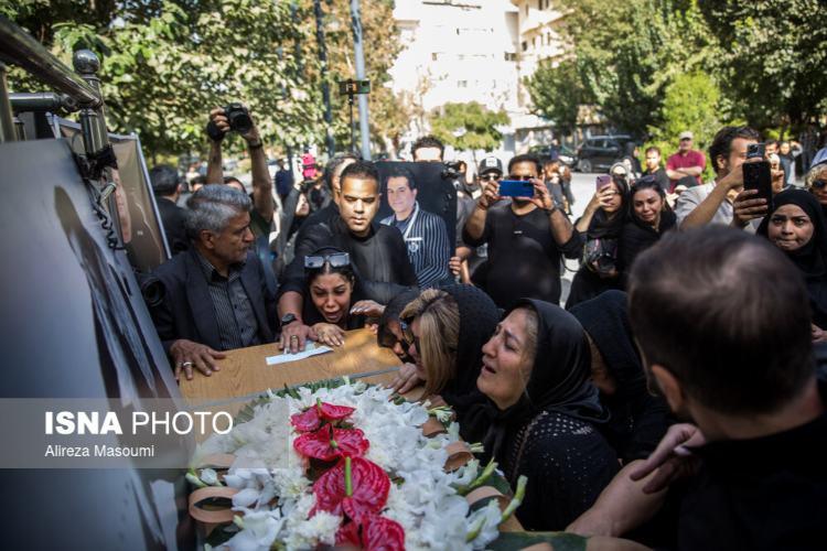تصاویر مراسم تشییع پیکر امید جهان,عکس های مراسم تشییع پیکر امید جهان,عکس بازیگران در مراسم تشییع پیکر امید جهان