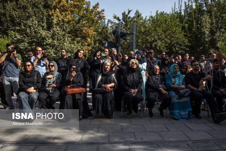 تصاویر مراسم تشییع پیکر امید جهان,عکس های مراسم تشییع پیکر امید جهان,عکس بازیگران در مراسم تشییع پیکر امید جهان
