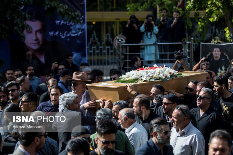 تصاویر مراسم تشییع پیکر امید جهان,عکس های مراسم تشییع پیکر امید جهان,عکس بازیگران در مراسم تشییع پیکر امید جهان