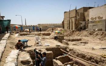 کاخ سلجوقی کمرزرین,رد ادعای کاخ سلجوقی کمرزرین