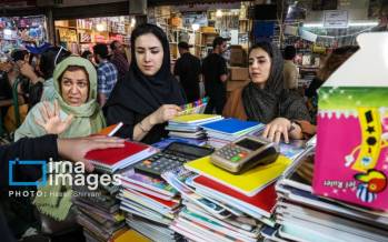 تصاویر بازار نوشت افزار در آستانه سال تحصیلی,تصاویری از بازار نوشت افزار,بازار لوازم التحریر در آستانه سال تحصیلی
