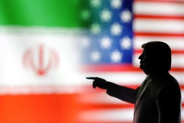 کشتی تجاری ایران,نشانه‌هایی از آمادگی آمریکایی‌ها برای ممانعت از حرکت کشتی‌های تجاری ایران به بهانه تحریم‌ها