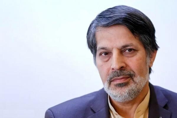 عمادالدین باقی,صحبت های عمادالدین باقی درباره روزنامه شرق