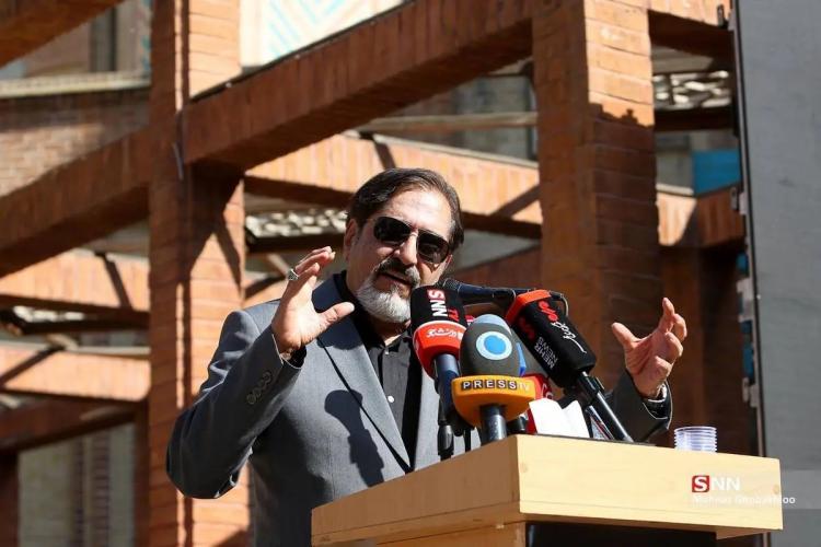 تصاویر تشییع پیکر محمد کاسبی تصاویر تشییع پیکر محمد کاسبی,عکس های تشییع جنازه محمد کاسبی,عکس زینب سلیمانی در مراسم تشییع پیکر محمد کاسبی