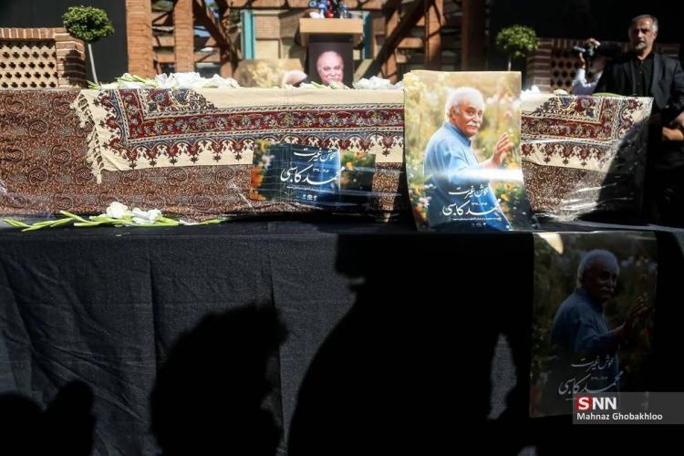 تصاویر تشییع پیکر محمد کاسبی تصاویر تشییع پیکر محمد کاسبی,عکس های تشییع جنازه محمد کاسبی,عکس زینب سلیمانی در مراسم تشییع پیکر محمد کاسبی