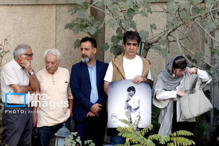تصاویر ناصر تقوایی تصاویر ناصر تقوایی,عکس های تشییع پیکر ناصر تقوایی,تصاویری از تشییع جنازه ناصر تقوایی