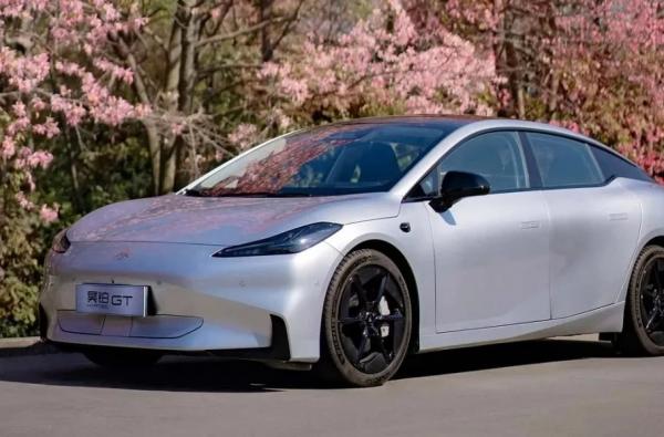 کوپه برقی هایپ‌تک GT لایت,جدیدترین خودروی برقی