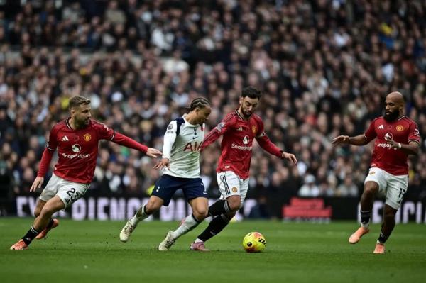 دیدار تاتنهام و منچستریونایتد,هفته یازدهم لیگ برتر فوتبال انگلیس