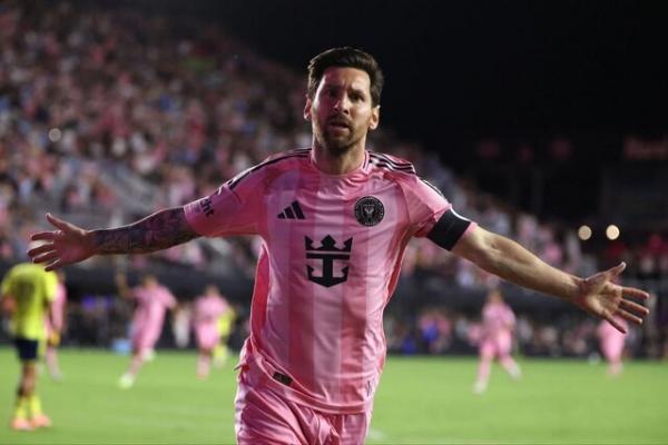 لیونل مسی لیونل مسی,مسابقات فوتبال در 17 آبان 1404