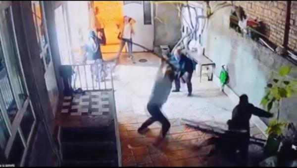 حمله به چند پیرمرد و پیرزن در اهر حمله به چند پیرمرد و پیرزن در اهر,مرگ یک مرد اهل اهر در پی حمله گروهی اراذل و اوباش