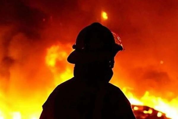 حوادث تهران,حریق در یک ساختمان هفت‌ طبقه در حال ساخت در غرب تهران