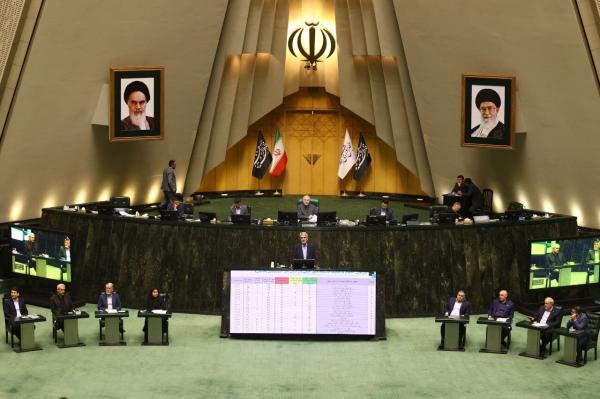 مجلس,چینش متفاوت صندلی وزرا در صحن امروز مجلس