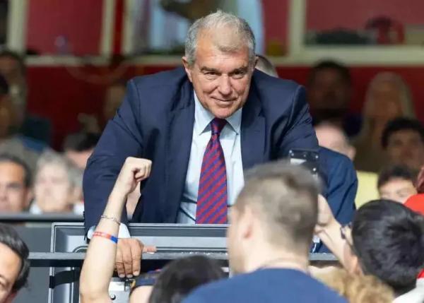 لاپورتا لاپورتا,رئیس بارسلونا