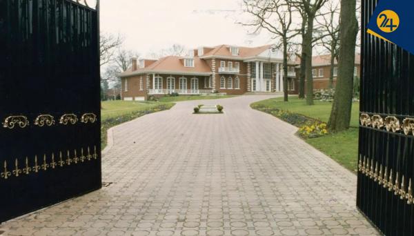 علی انصاری علی انصاری,امپراتوری علی انصاری در لندن