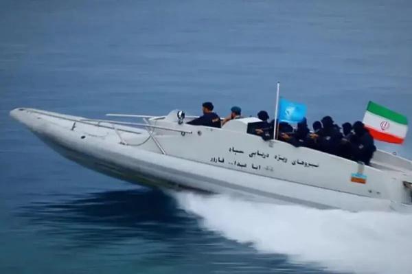 نیروی دریایی سپاه نیروی دریایی سپاه,توقیف نفتکش متخلف در جنوب سواحل مکران توسط سپاه