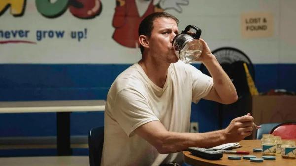 فیلم مرد پشتبامی فیلم مرد پشتبامی,جدیدترین فیلم های سینمایی