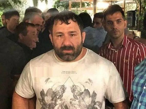 هانی کرده هانی کرده,اراذل و اوباش